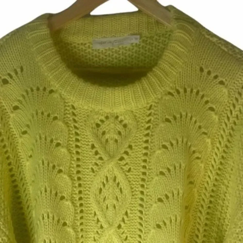 All In Favor Cable Pointelle Yellow Sweater L NWT - Picture 3 of 10